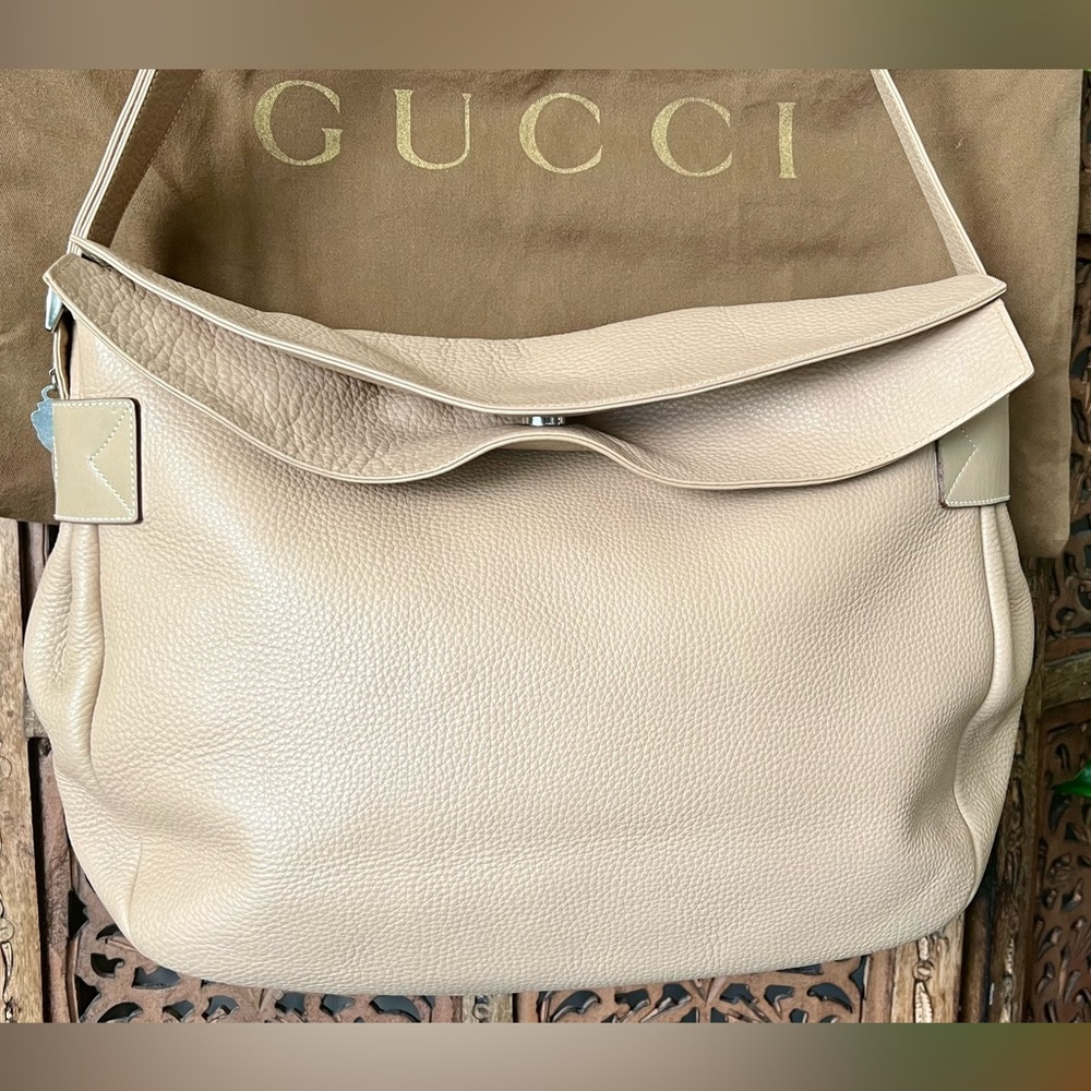 Gucci Beige Leather Shoulder Bag